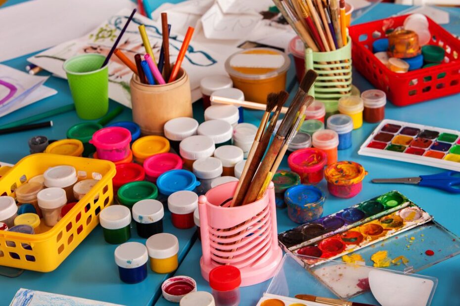 material para manualidades en colegios